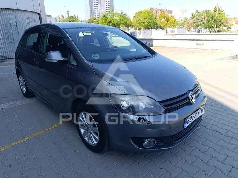 2010 Volkswagen GOLF