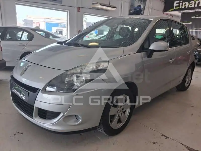 2010 Renault Scenic