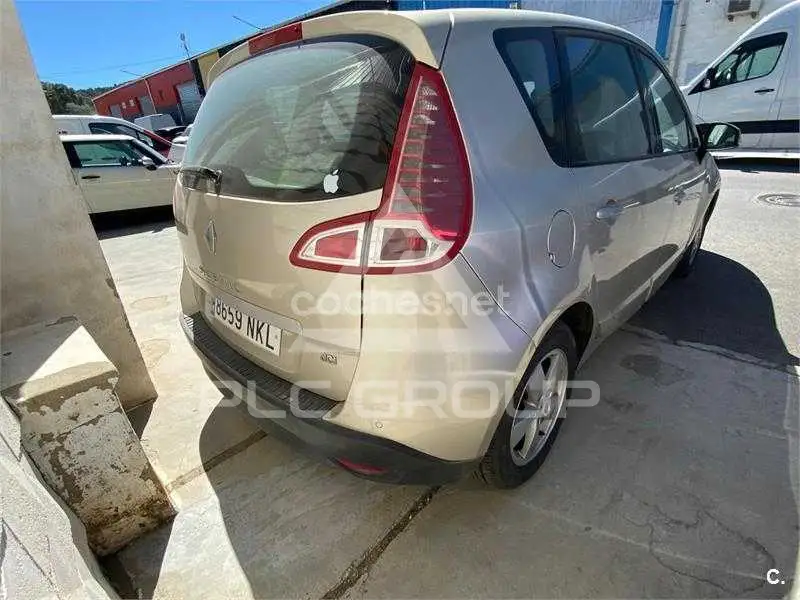 2010 Renault Scenic