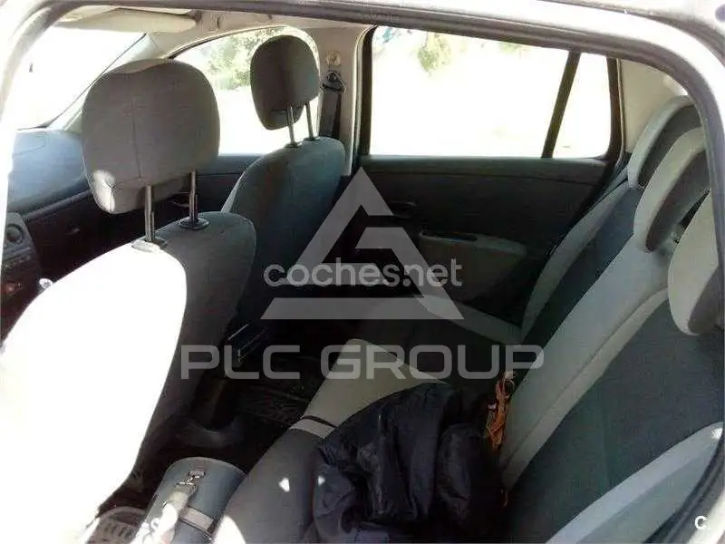 2010 Renault Clio