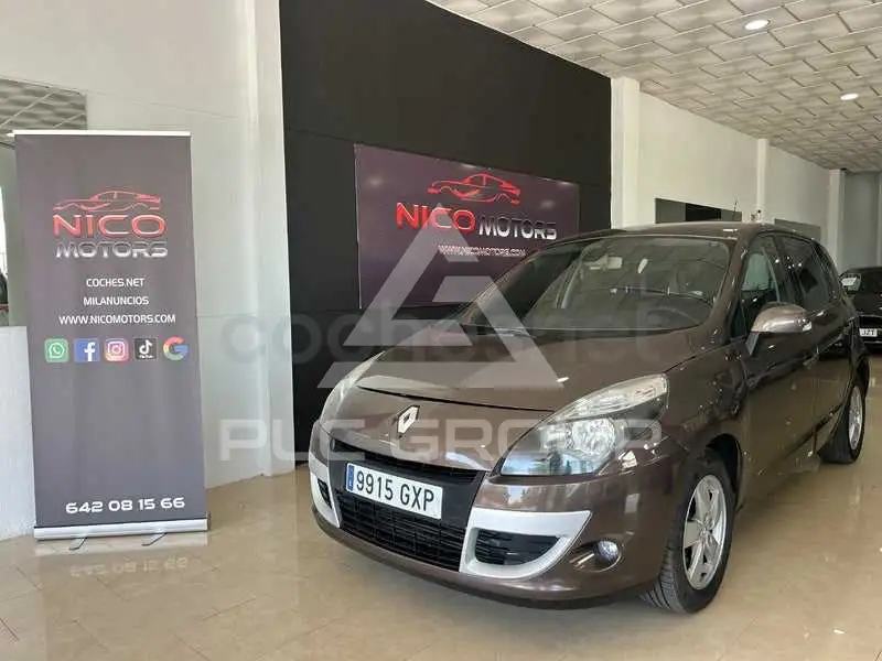 2010 Renault Grand Scenic