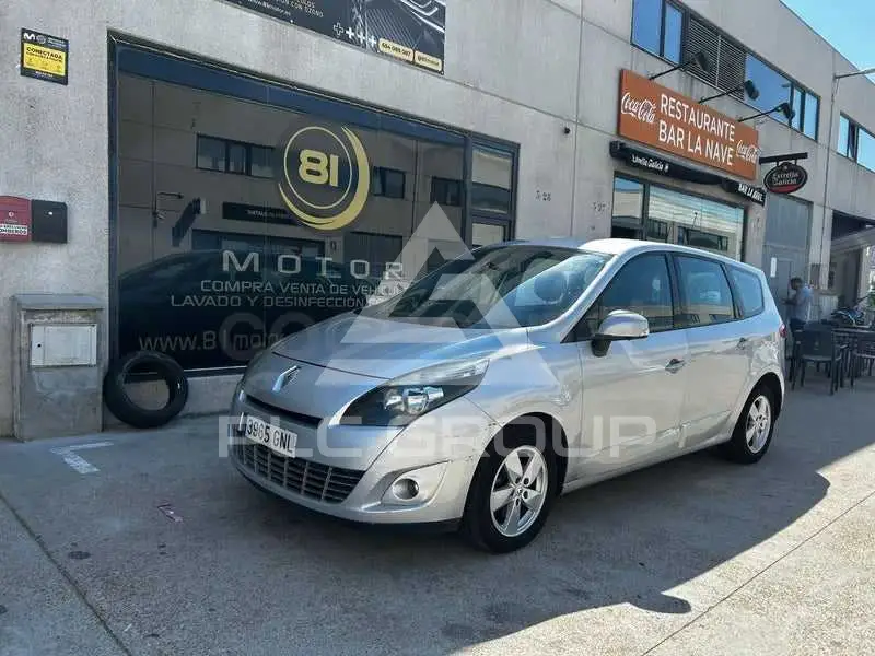 2010 Renault Grand Scenic