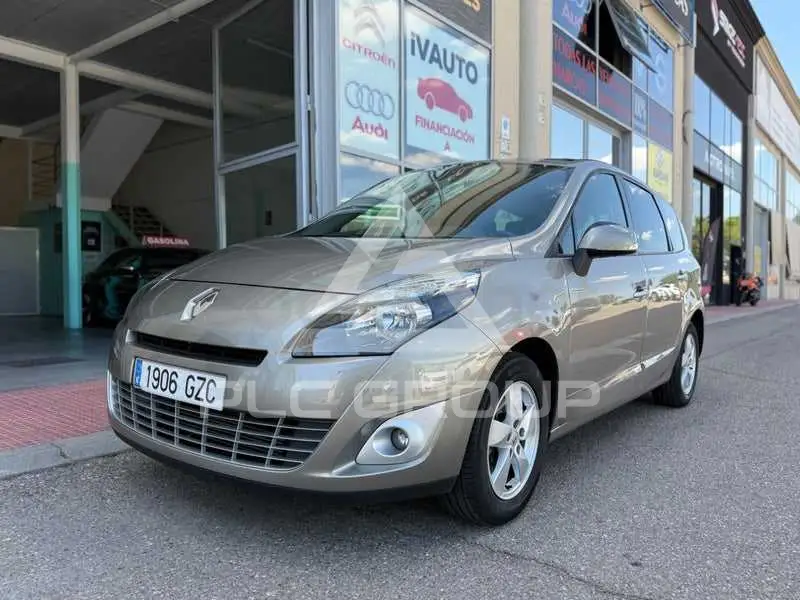 2010 Renault Grand Scenic
