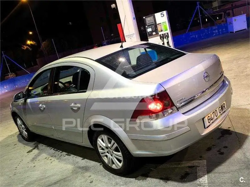 2010 Opel Astra