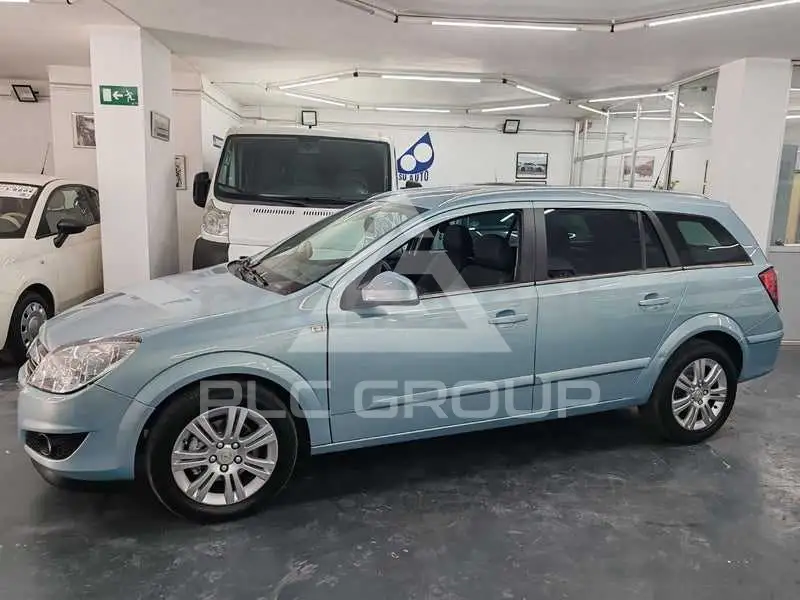 2010 Opel Astra