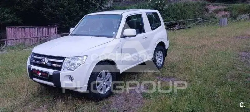 2011 Mitsubishi MONTERO