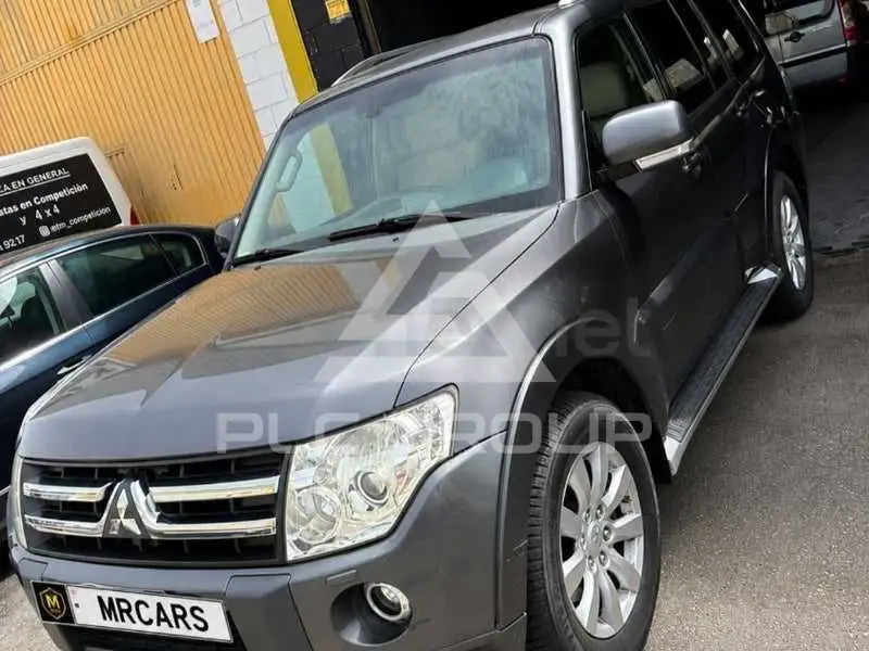 2011 Mitsubishi MONTERO