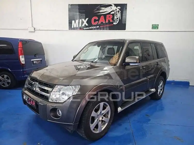 2011 Mitsubishi MONTERO