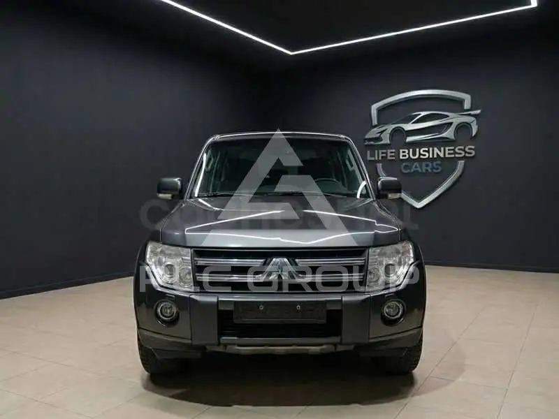 2011 Mitsubishi MONTERO