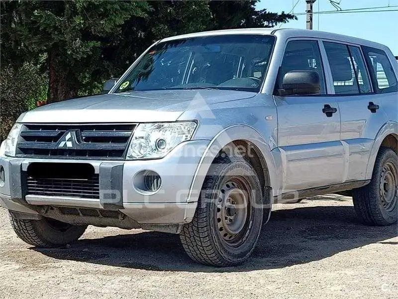 2011 Mitsubishi MONTERO