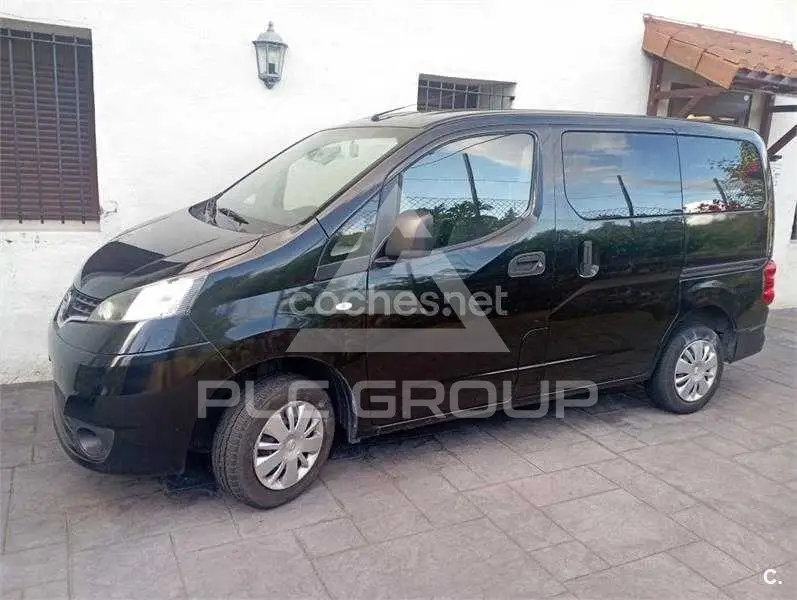 2011 Nissan NV 200