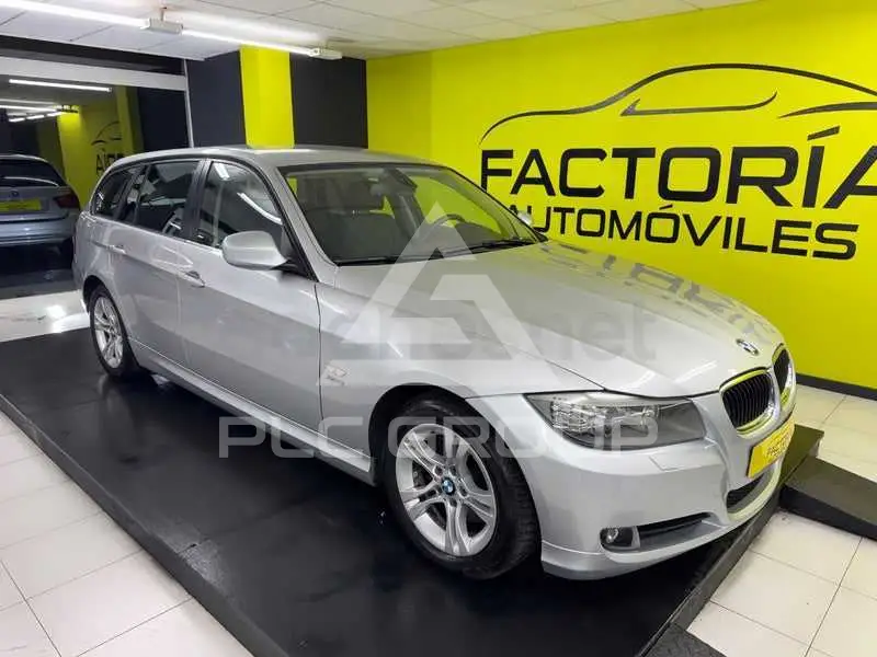 2011 BMW 3 series