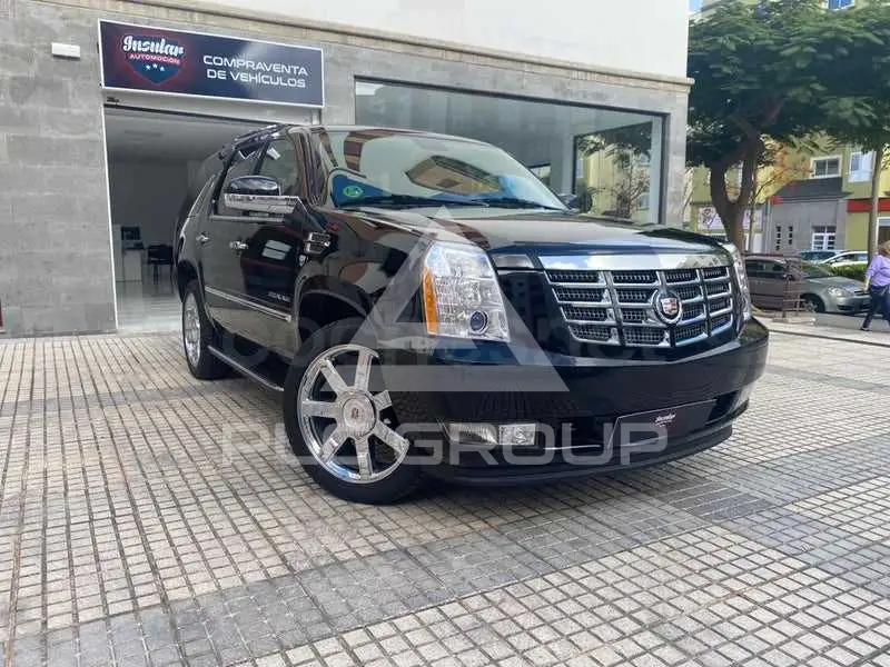 2011 Cadillac ESCALADE