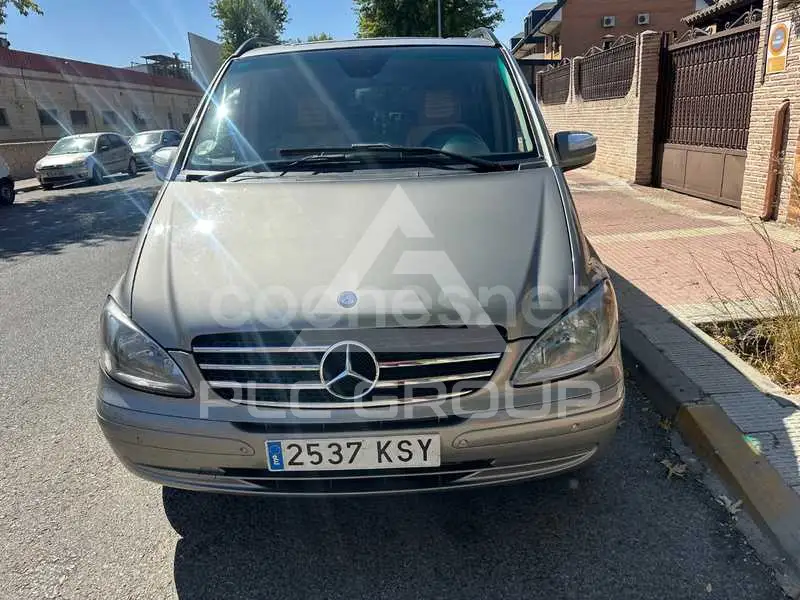 2011 Mercedes Benz Viano