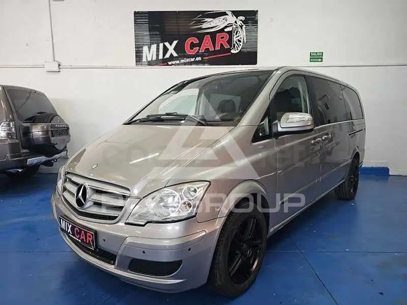 2011 Mercedes Benz Viano