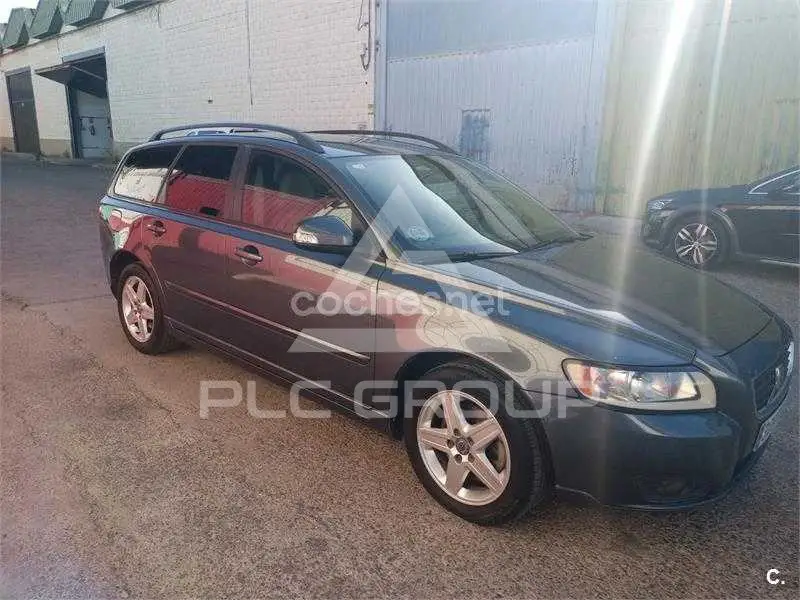 2011 Volvo V50