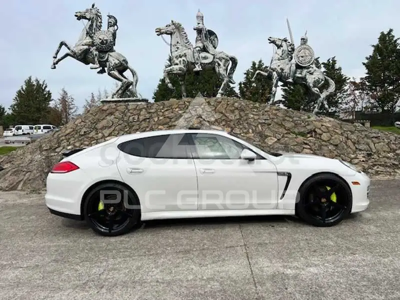 2011 Porsche Panamera