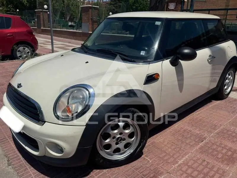 2011 Mini COOPER