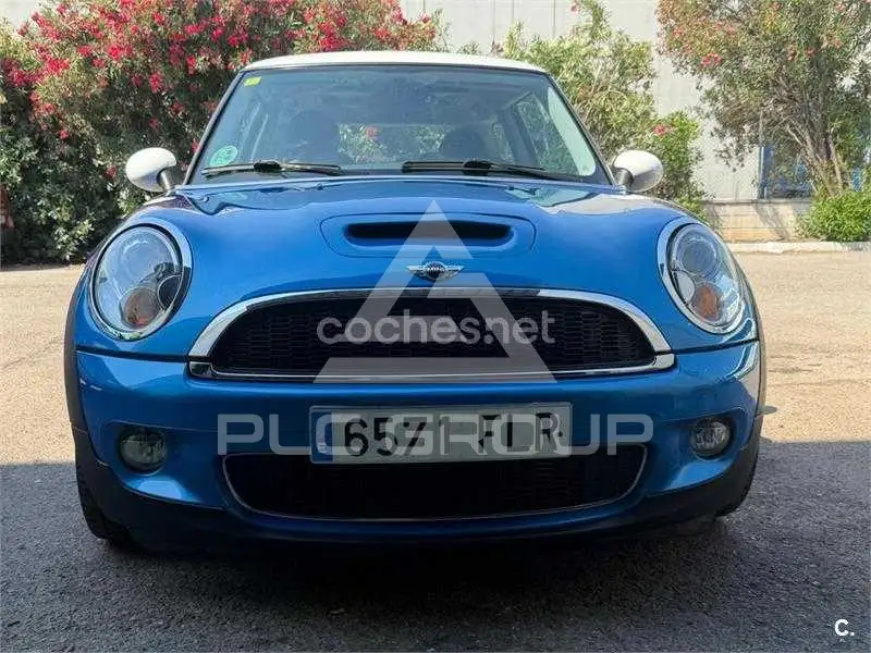 2011 Mini COOPER
