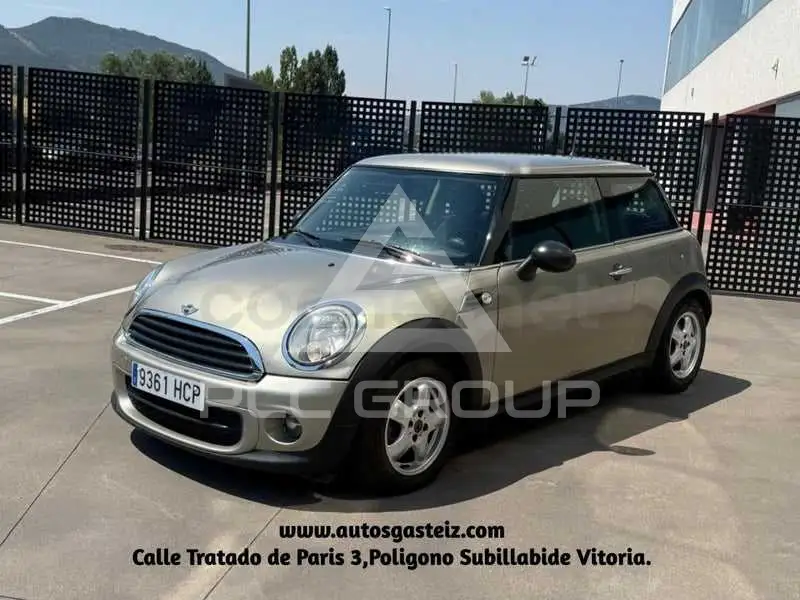2011 Mini COOPER