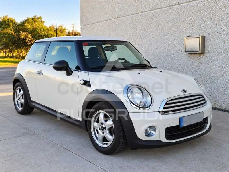2011 Mini COOPER