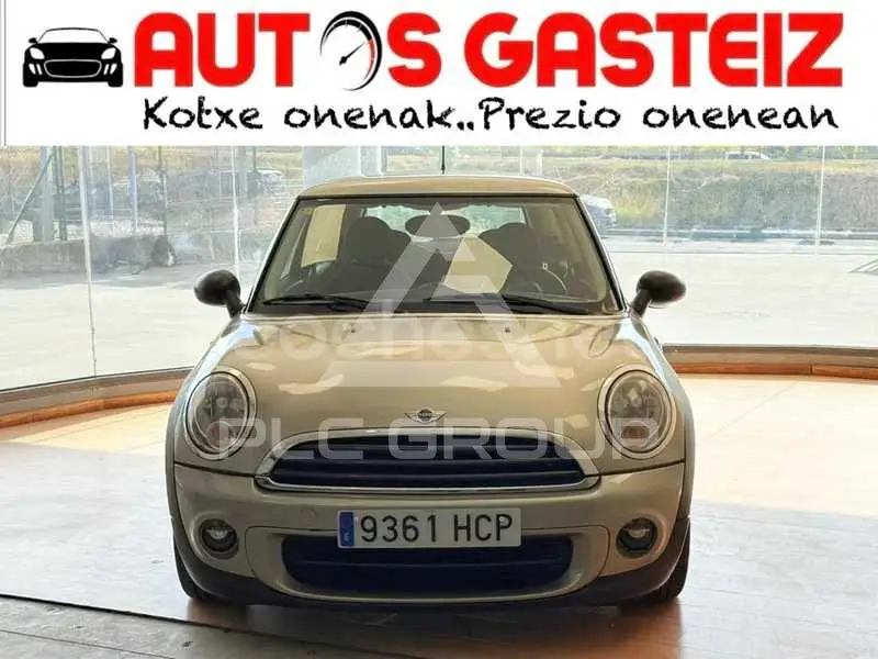 2011 Mini COOPER