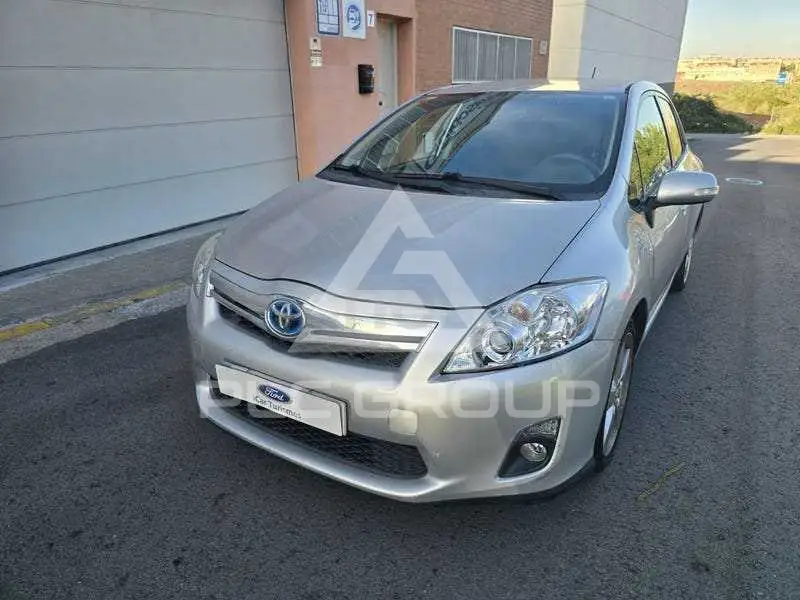 2011 Toyota AURIS