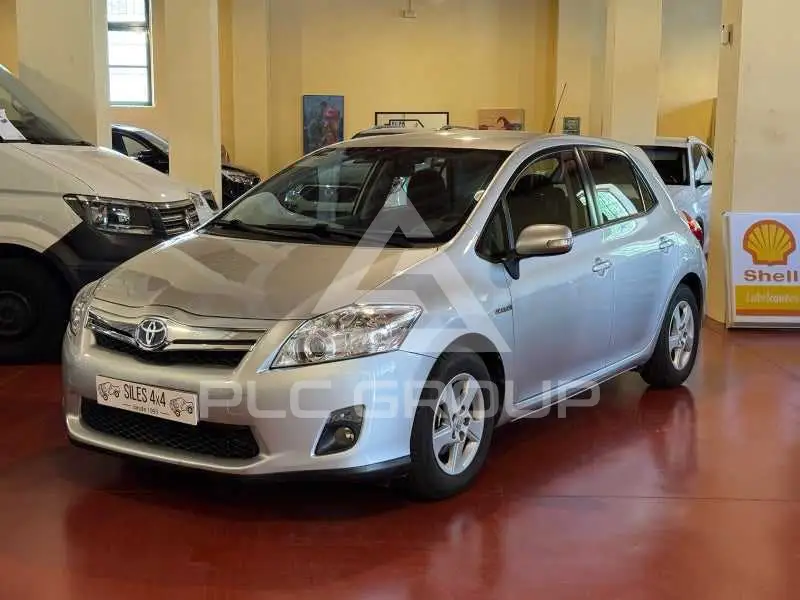 2011 Toyota AURIS