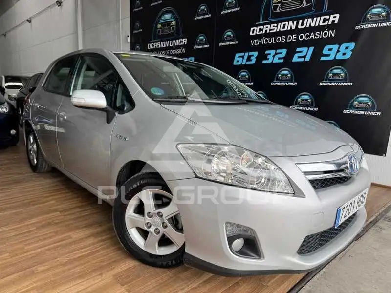 2011 Toyota AURIS