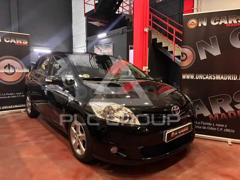 2011 Toyota AURIS