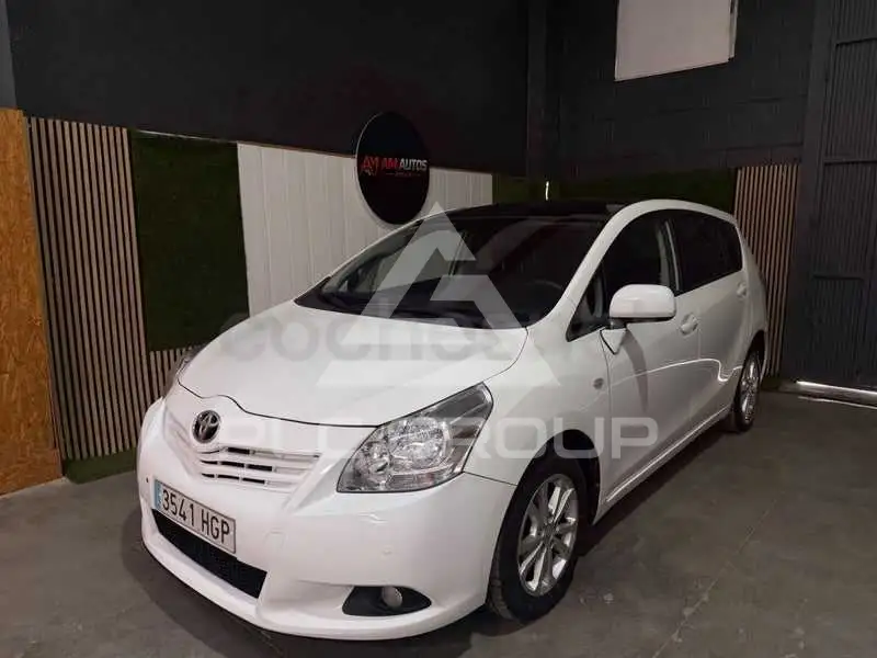 2011 Toyota VERSO