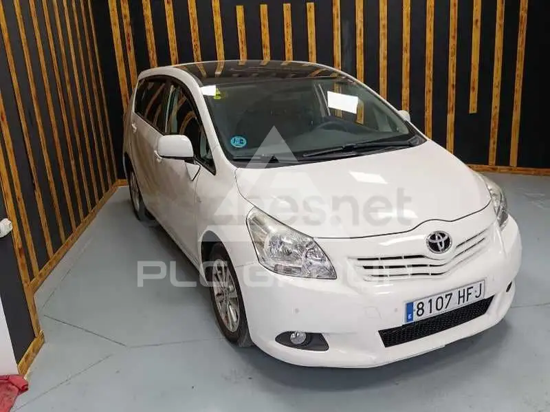2011 Toyota VERSO