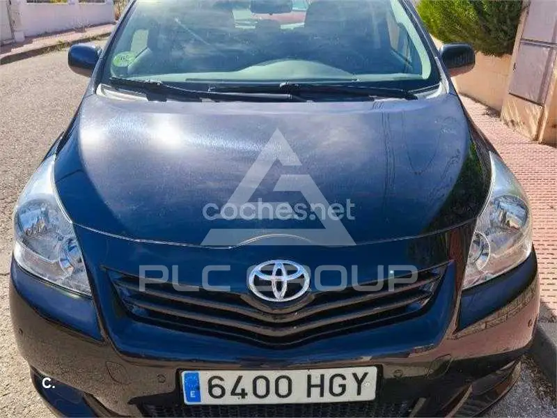 2011 Toyota VERSO