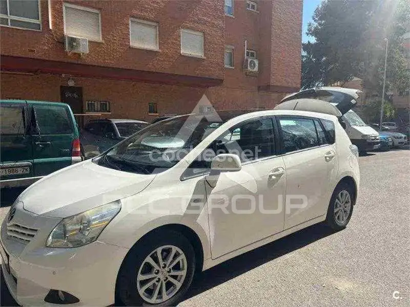 2011 Toyota VERSO