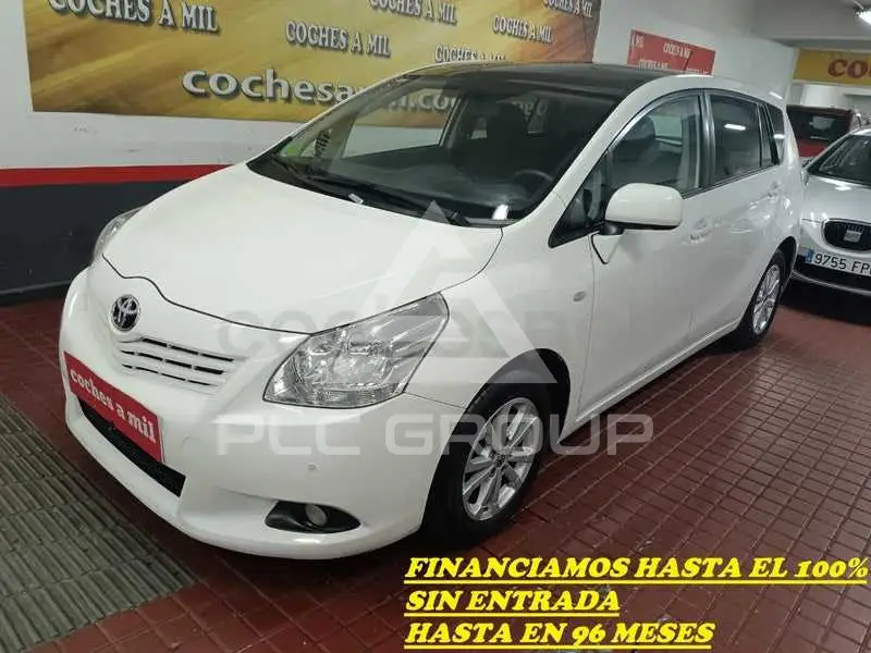 2011 Toyota VERSO
