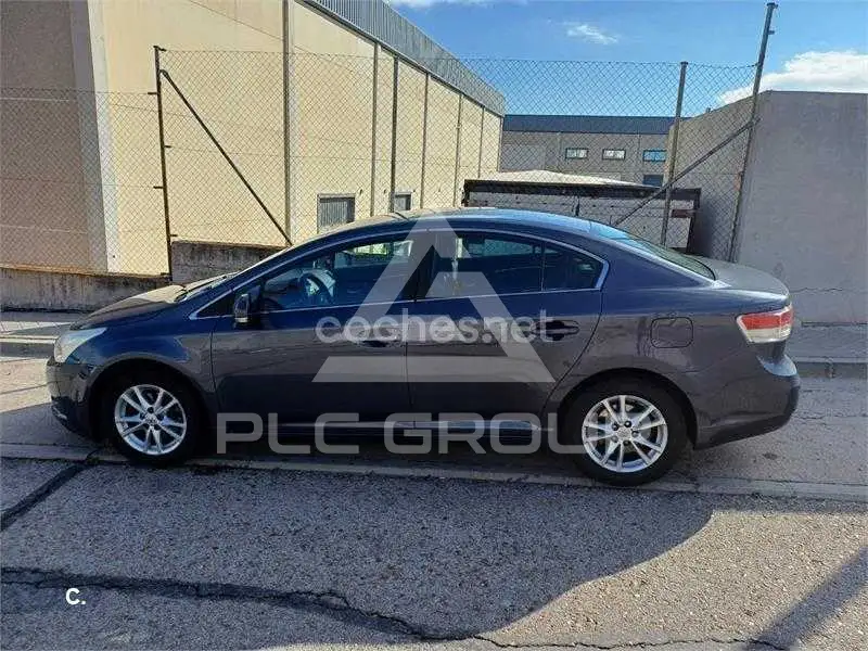 2011 Toyota Avensis