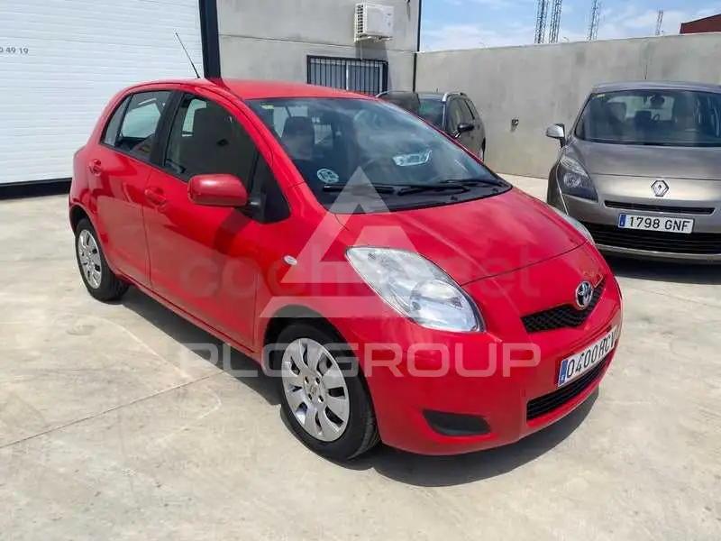 2011 Toyota YARIS