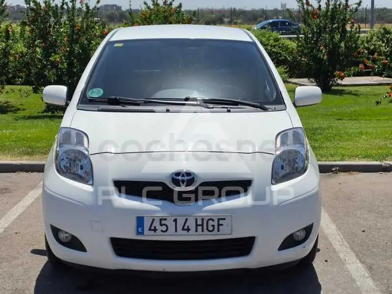 2011 Toyota YARIS