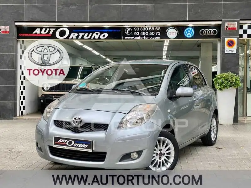 2011 Toyota YARIS