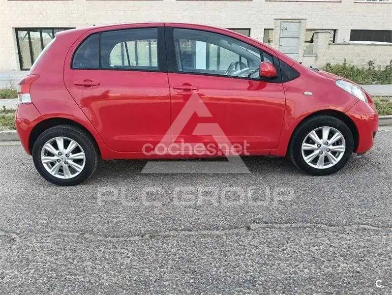 2011 Toyota YARIS