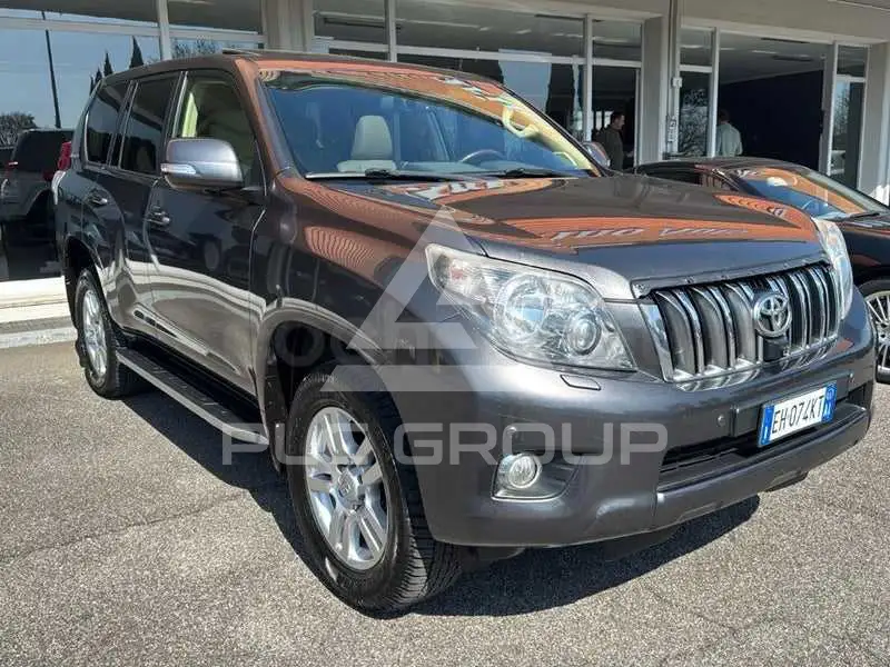 2011 Toyota LAND CRUISER