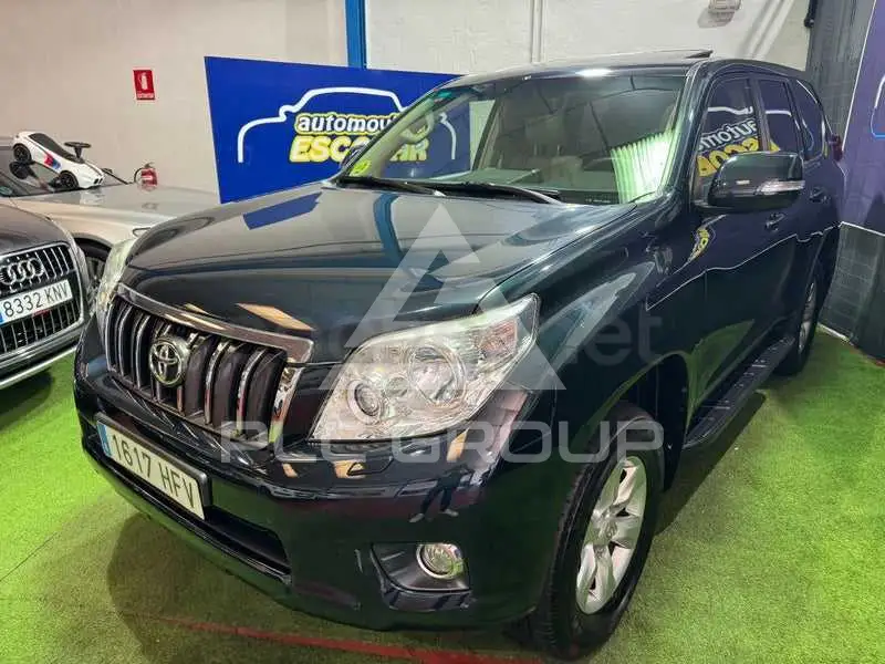 2011 Toyota LAND CRUISER