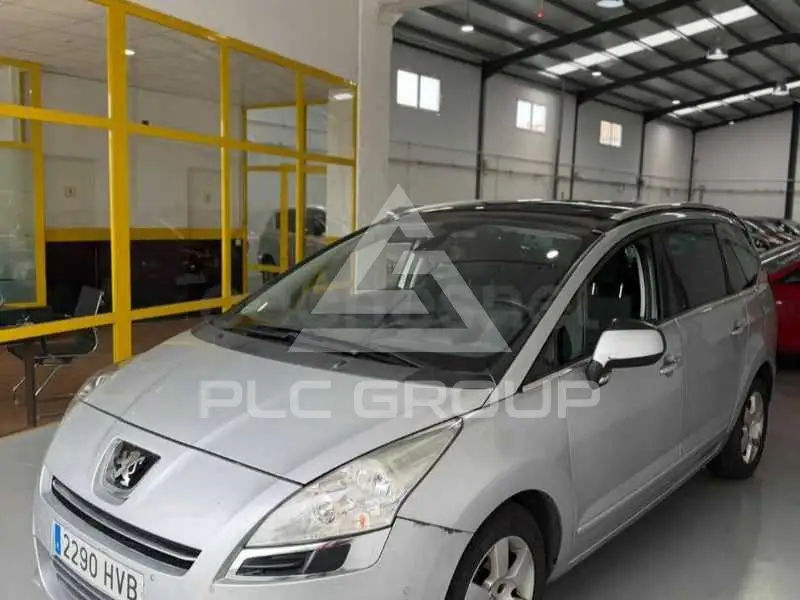 2011 Peugeot 5008