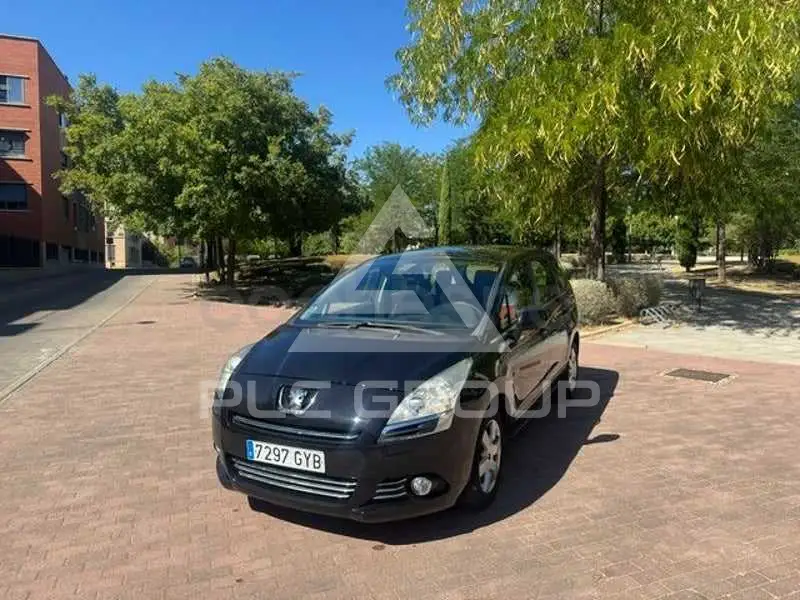 2011 Peugeot 5008