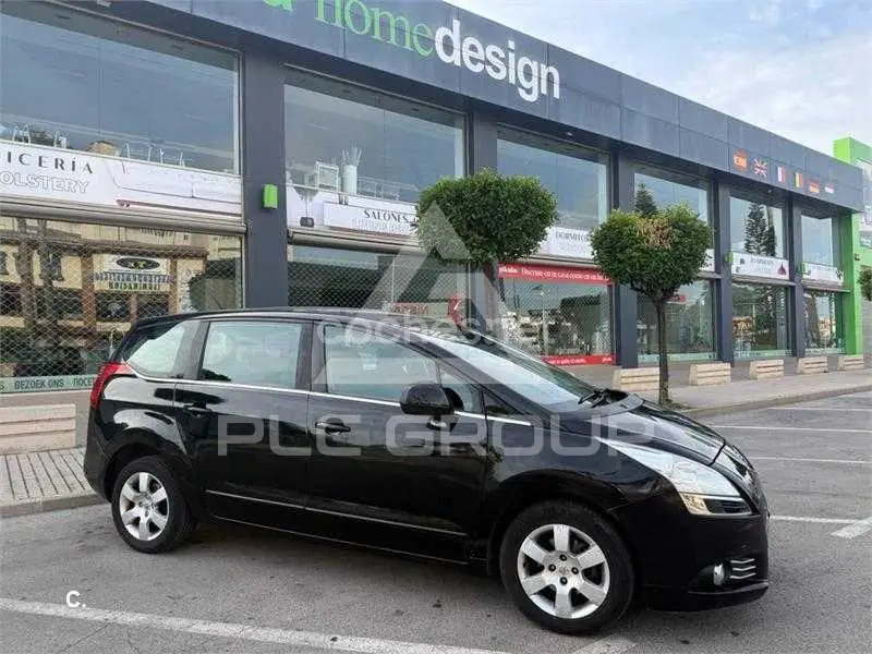 2011 Peugeot 5008