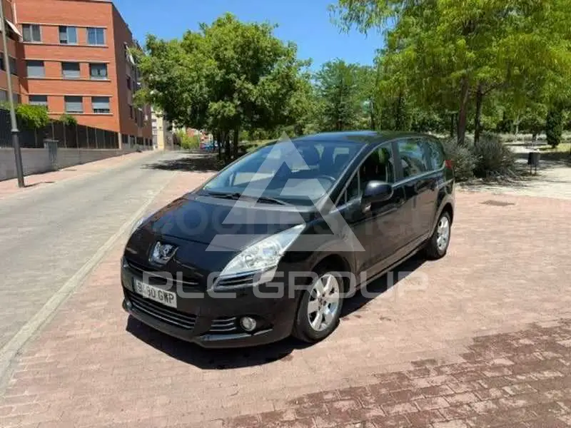 2011 Peugeot 5008