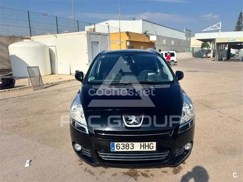 2011 Peugeot 5008