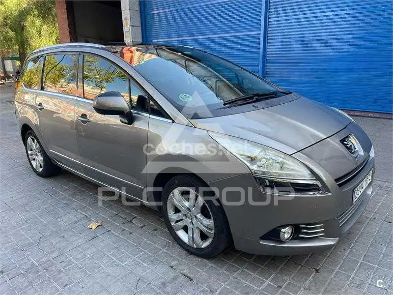 2011 Peugeot 5008