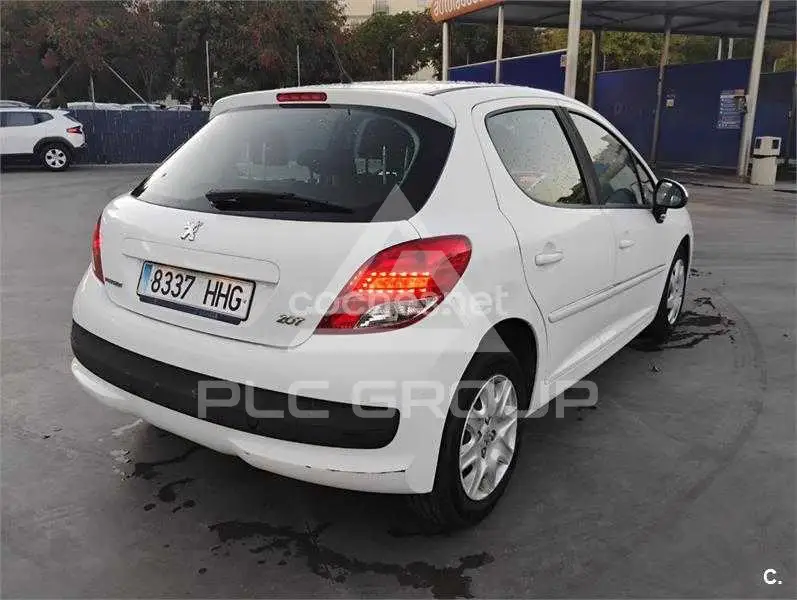 2011 Peugeot 207