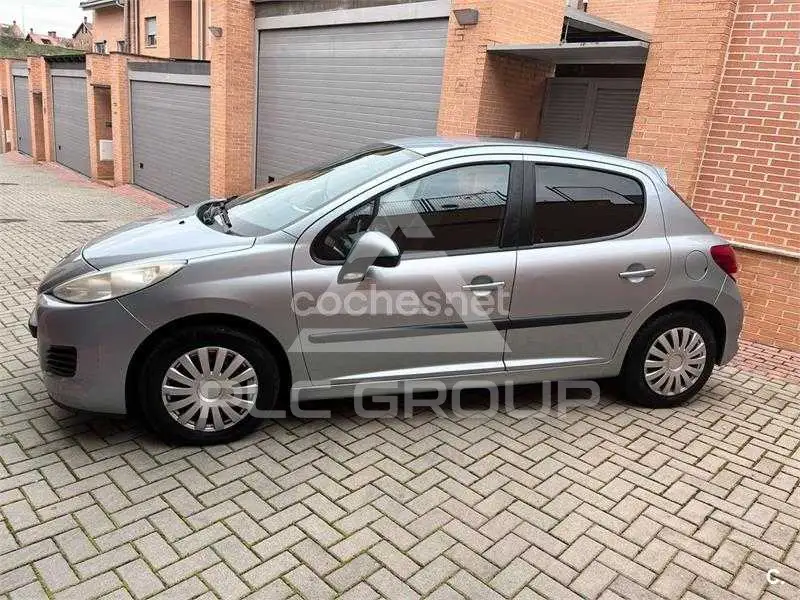 2011 Peugeot 207